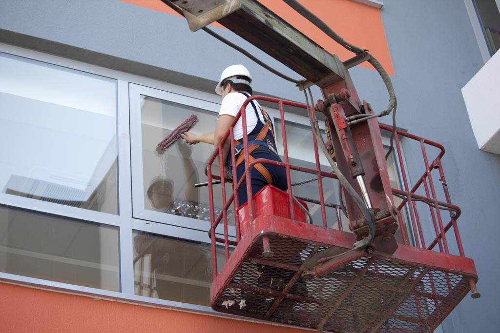 Entreprise de nettoyage de vitres à Caen et à Saint-Lô - PPS Propreté
